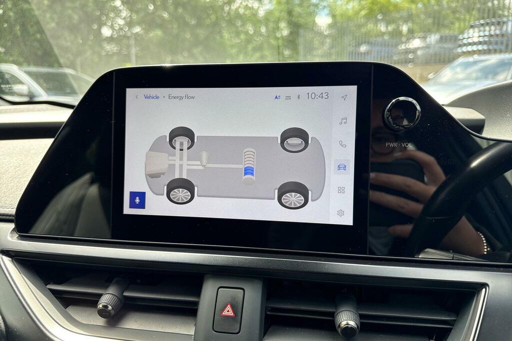 Lexus UX 300E 150Kw 54.3 Kwh E-cvt Takumi Pack Black #36