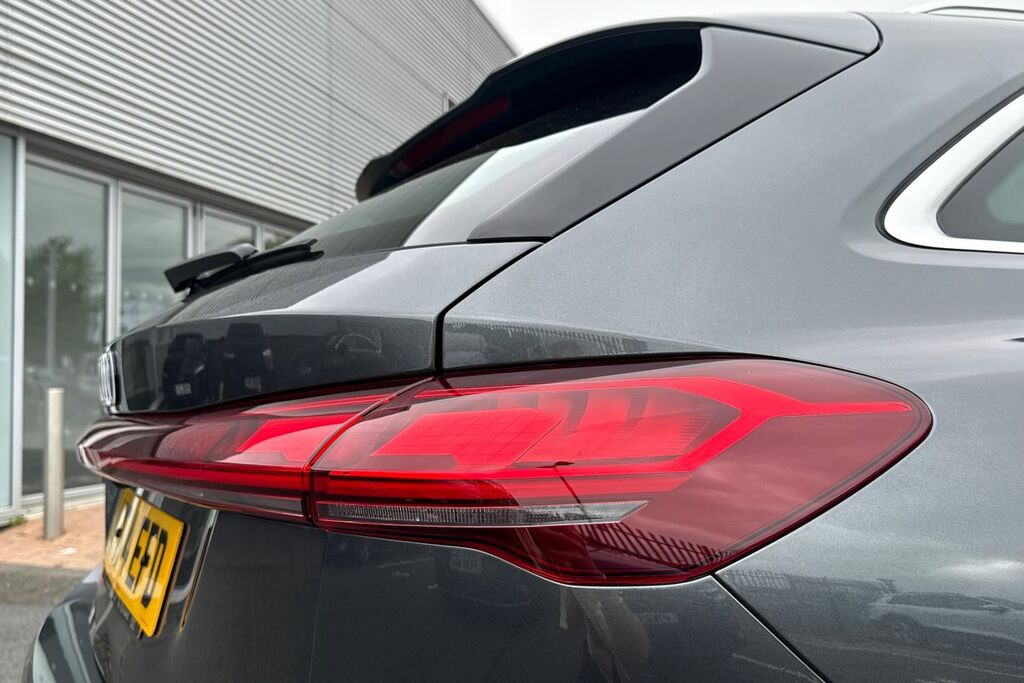 Audi A5 2.0 Tfsi 45 Black Edition Sportback S T Green #7