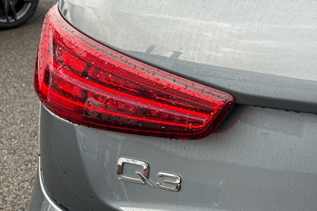 Audi Q3 2.0 Tdi 184 Quattro S Line Edition S Tronic Black #30