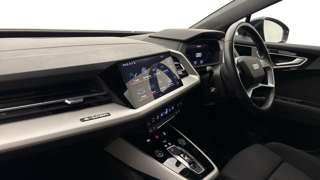 Audi Q4 E Tron Q4 Sportback Sport 40 E-tron 150,00 Kw Blue #4