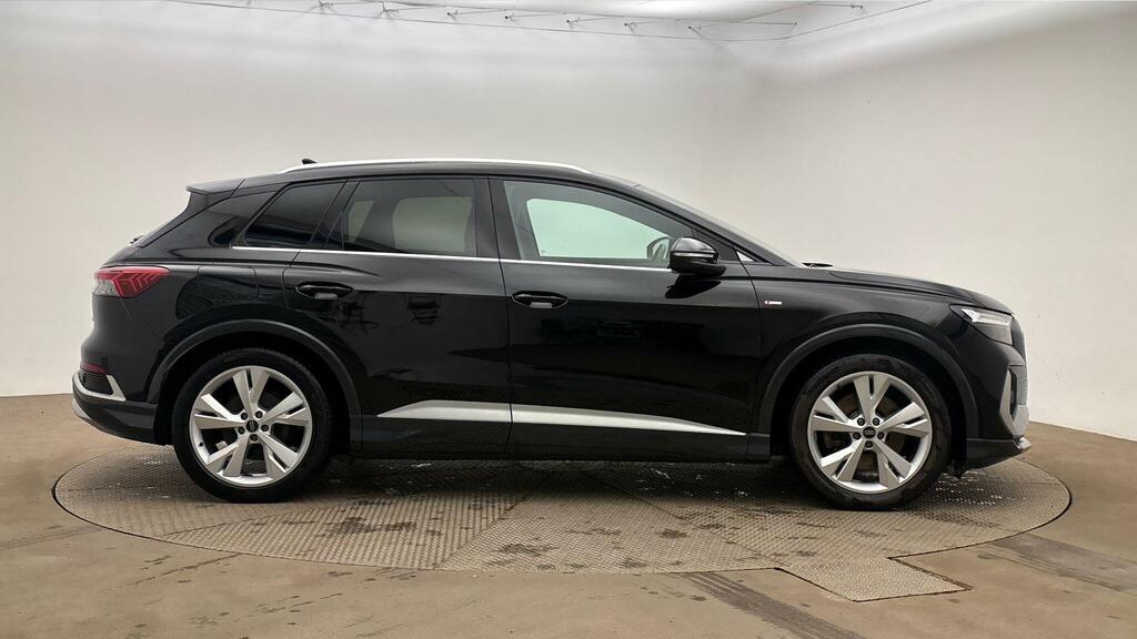 Audi Q4 E Tron Q4 O S Line 40 E-tron 150,00 Kw Black #3