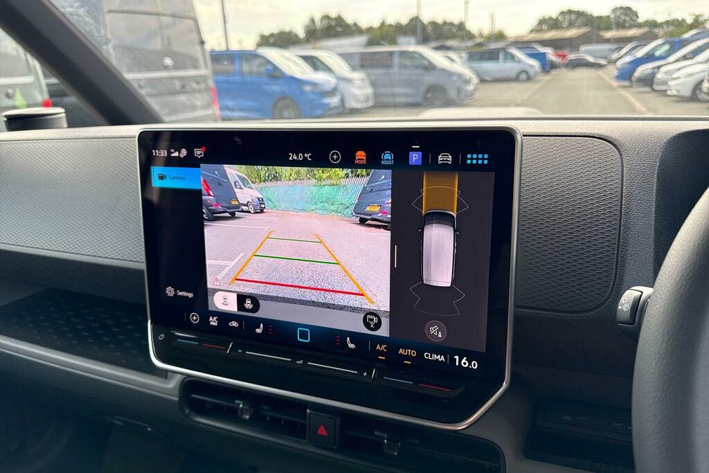 Volkswagen ID.Buzz 250Kw Gtx Pro 79Kwh 4Motion Red #34