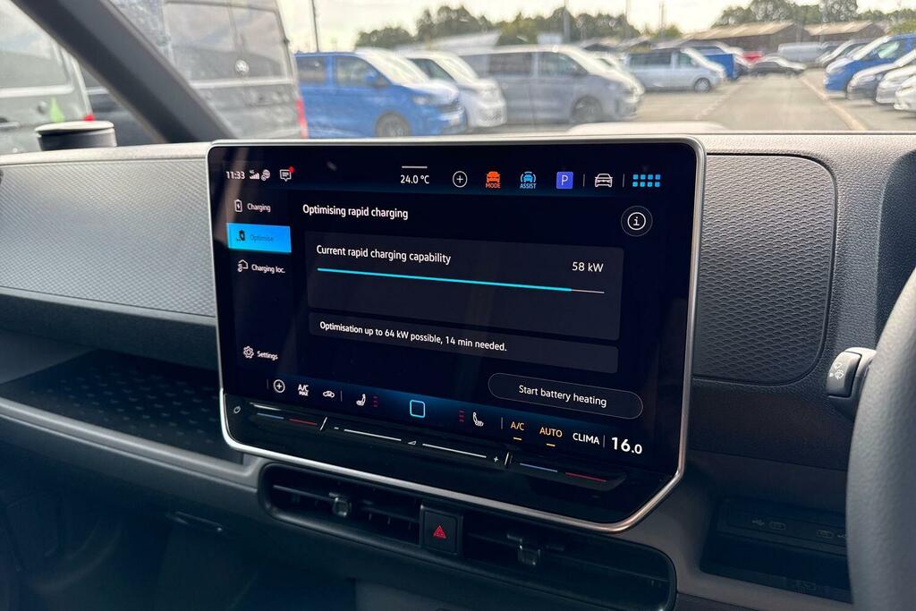 Volkswagen ID.Buzz 250Kw Gtx Pro 79Kwh 4Motion Red #35