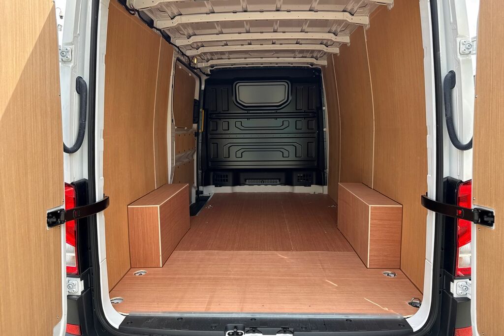 Volkswagen Crafter 2.0 Tdi 140Ps Commerce High Roof Van Low Roof White #6