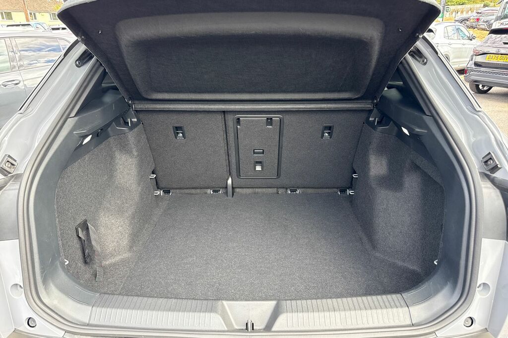 Volkswagen ID.4 210Kw Match Pro 77Kwh Black #9