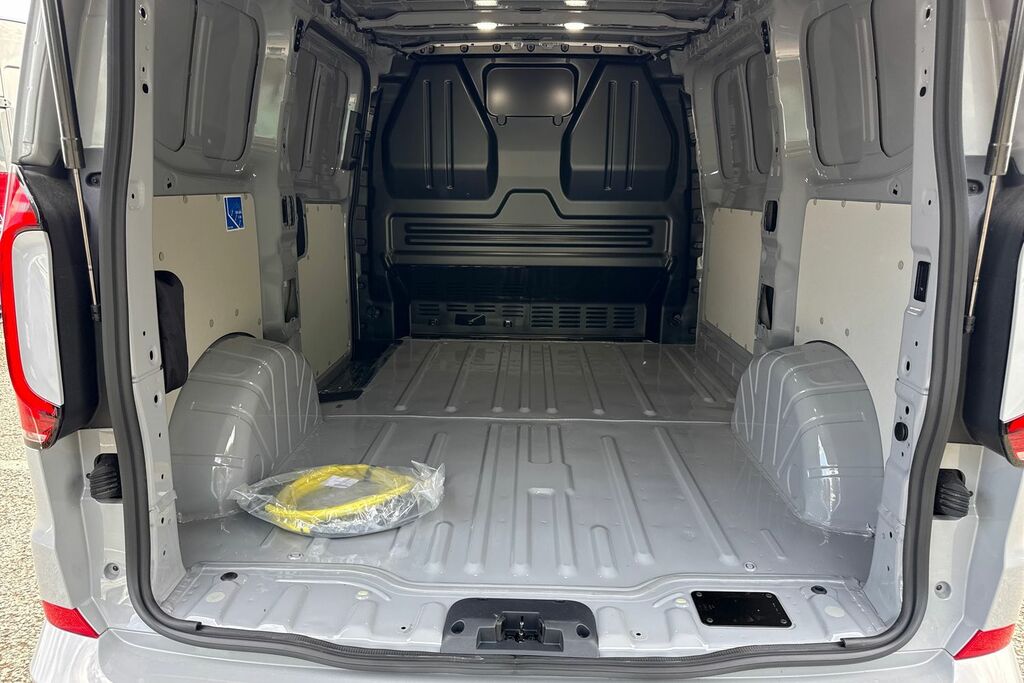 Volkswagen E-Transporter T32 65Kwh Commerce Pro Panel Van Grey #6