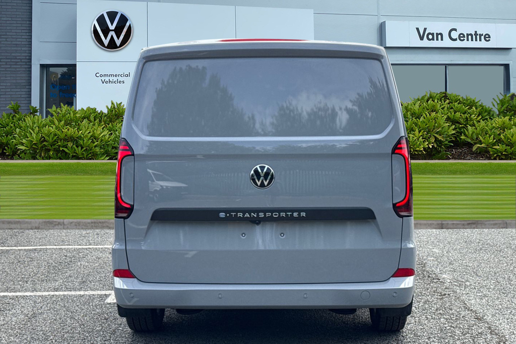 Volkswagen E-Transporter T32 65Kwh Commerce Pro Panel Van Grey #4