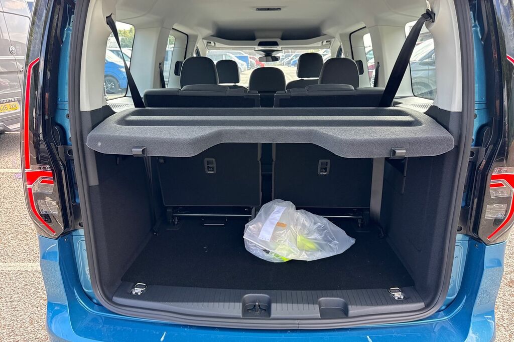 Volkswagen Caddy Maxi Life 2.0 Tdi Life Mpv Dsg Euro 6 Ss 122 Blue #6