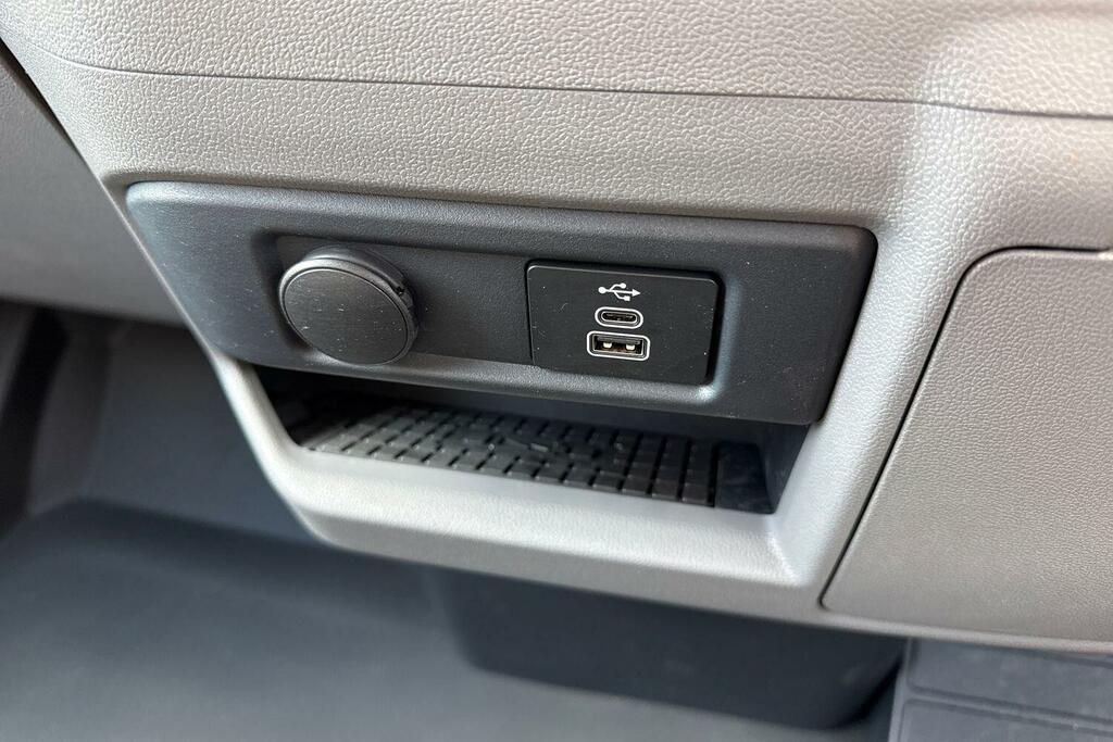 Volkswagen Transporter 2.0 Tdi 150 Commerce Pro Kombi Van 4Motion Grey #37