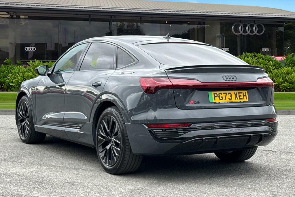 Audi Q8 e tron Sportback Black Edition 55 E-tron Quattro 300,00 K Grey #2