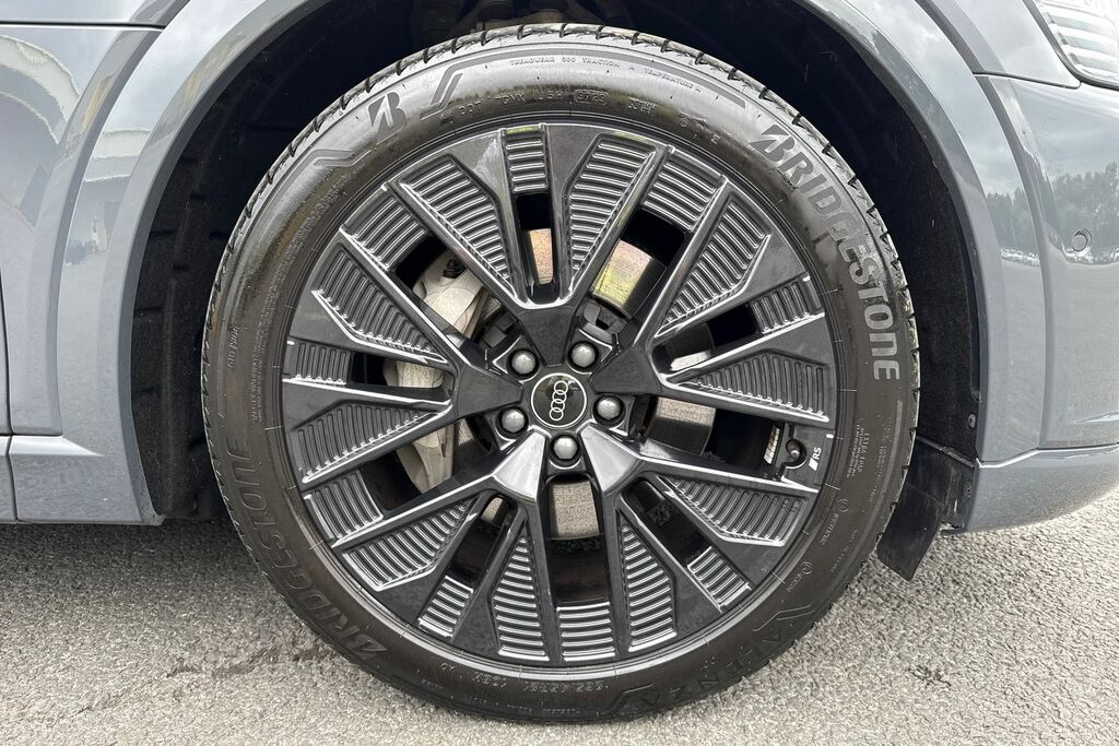 Audi Q8 e tron Sportback Black Edition 55 E-tron Quattro 300,00 K Grey #6