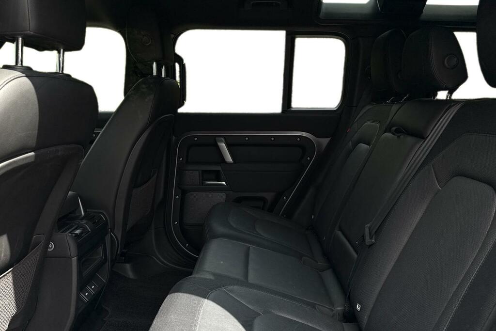 Land Rover Defender 110 3.0 D250 X-dynamic Se Grey #4