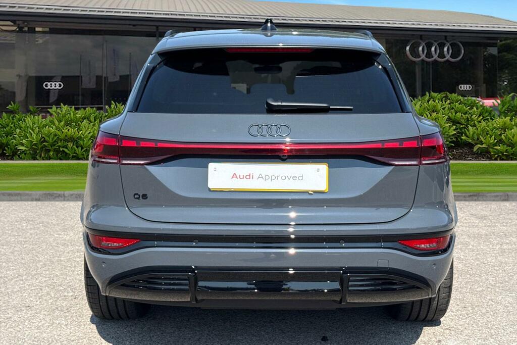 Audi Q6 E-Tron Q6 Suv Edition 1 E-tron Performance 225,00 Kw Grey #4