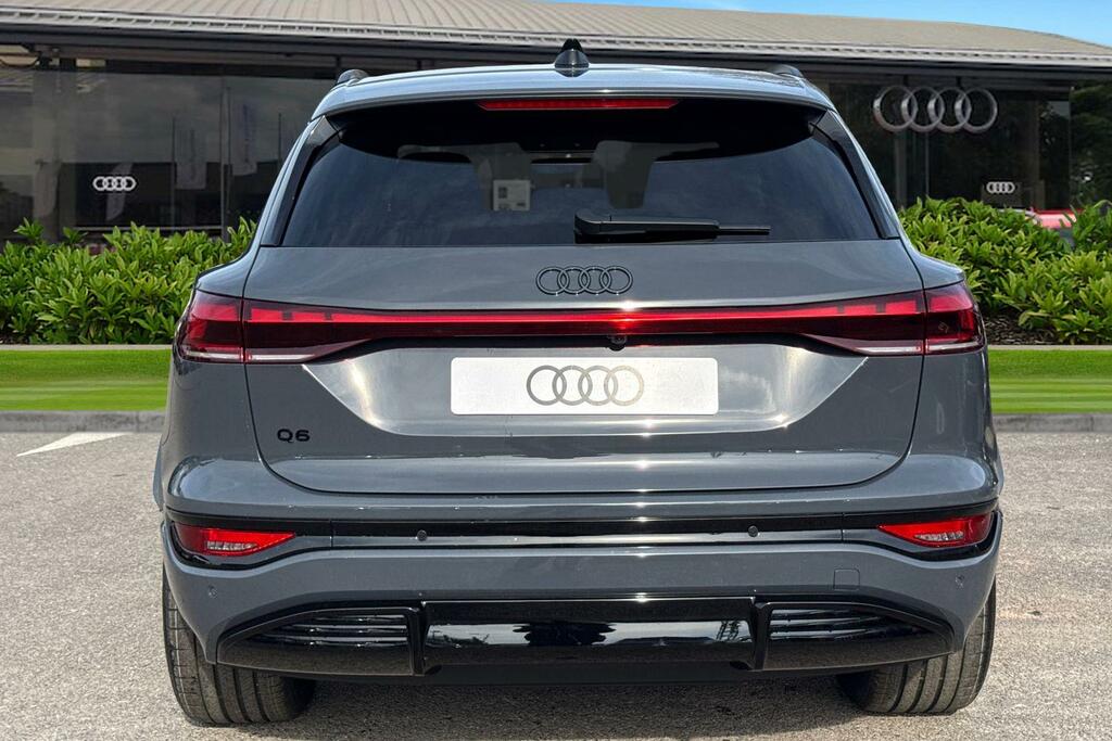 Audi Q6 E-Tron Q6 Suv Edition 1 E-tron Performance 225,00 Kw Grey #4