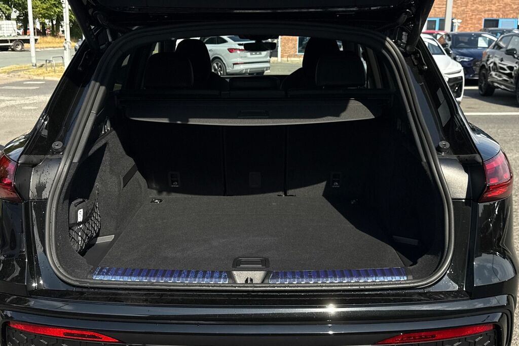 Audi SQ5 Suv Black Edition Tfsi 367 Ps S Tronic Black #6