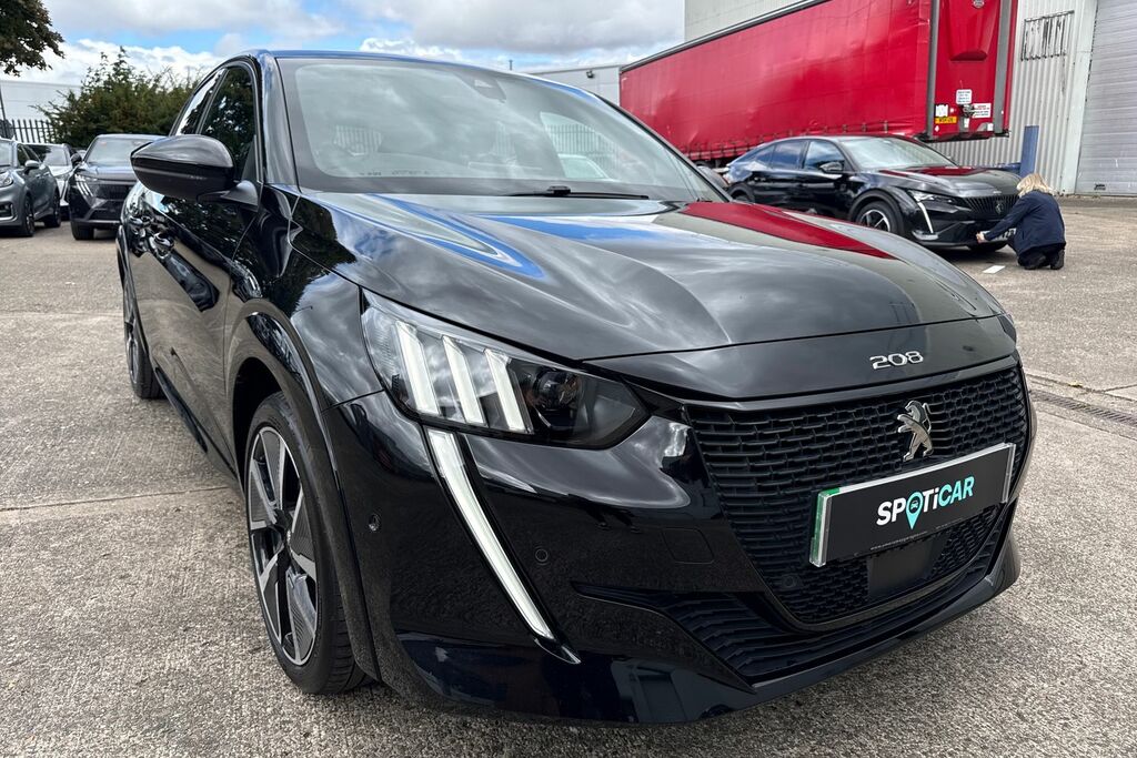Peugeot e-208 50Kwh Gt Premium Hatchback Red #16