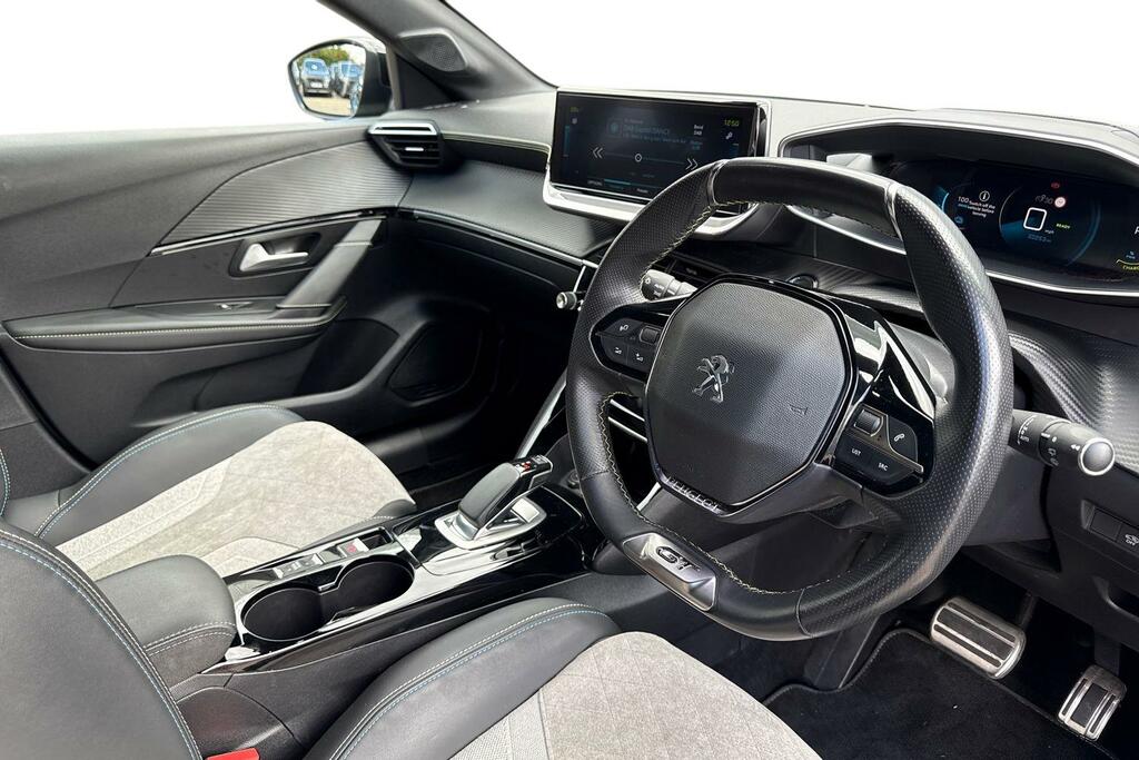 Peugeot e-208 50Kwh Gt Premium Hatchback Red #7