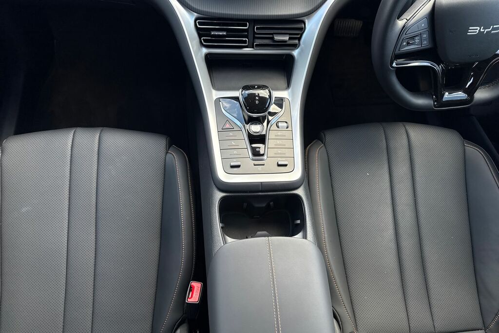 Byd Sealion 5 1.5 12.96Kwh Comfort Cvt Euro 6 Ss Black #37