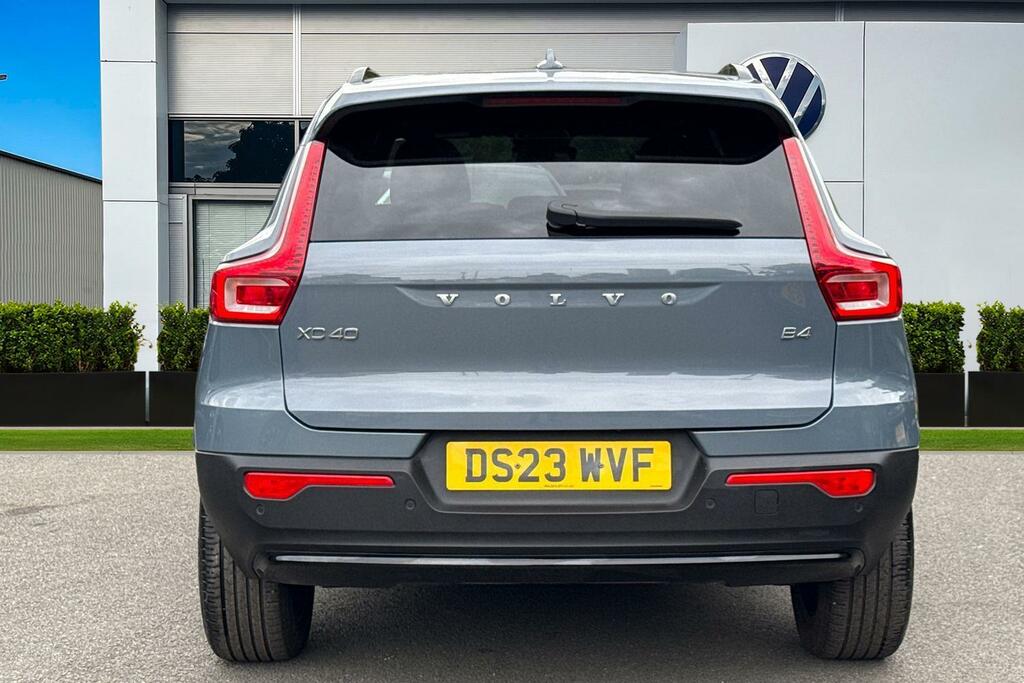 Volvo XC40 2.0 B4 Mhev Ultimate Dct Euro 6 Ss Grey #4