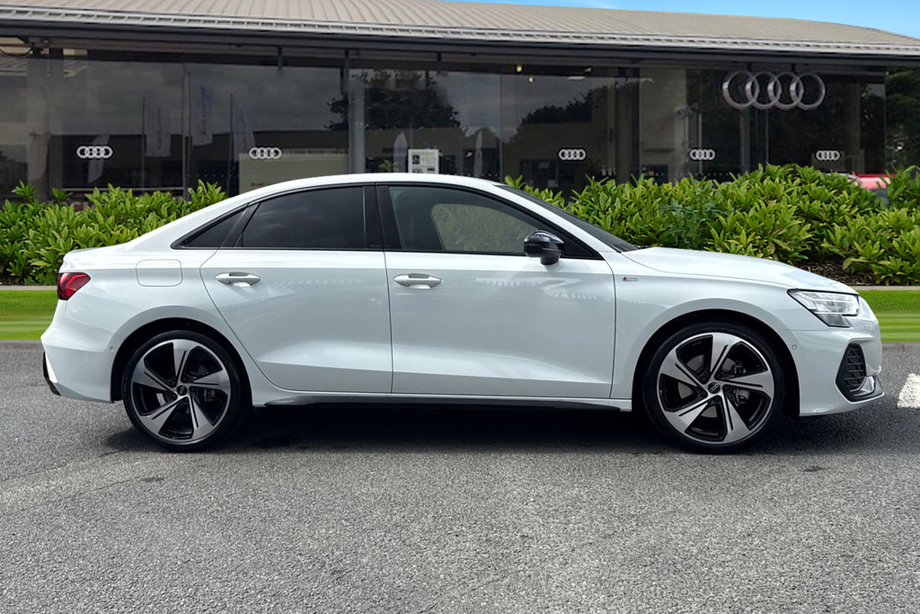 Audi A3 Black Edition Tfsi 150 Ps S Tronic White #3