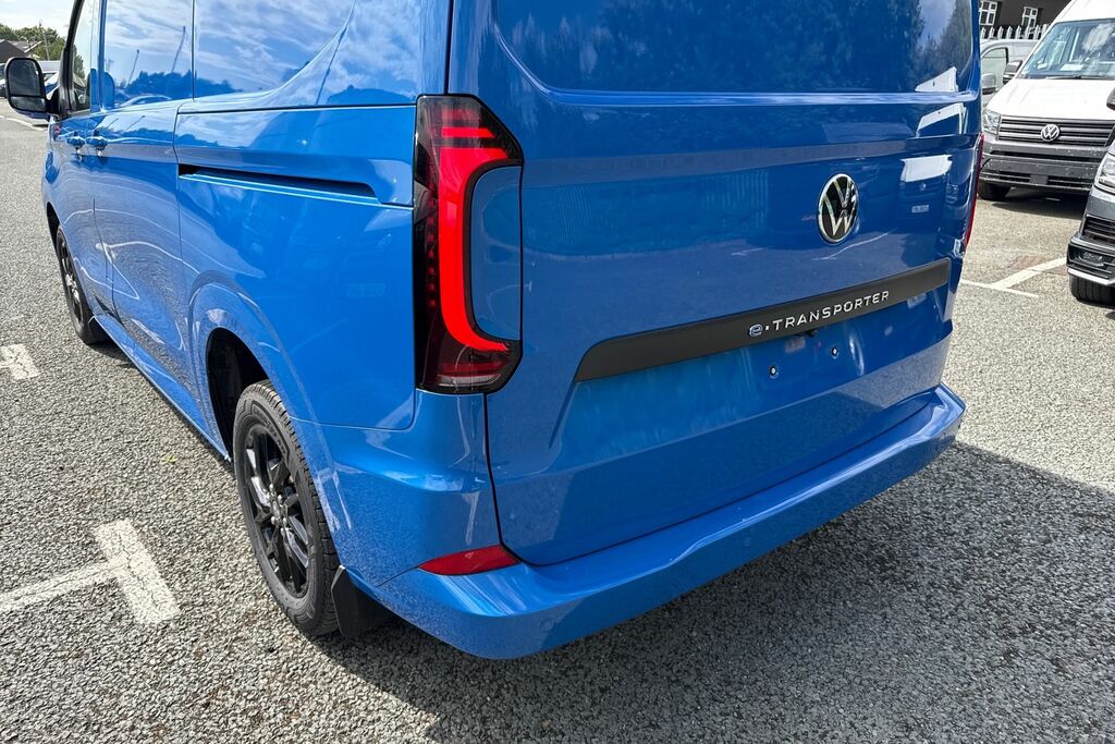 Volkswagen E-Transporter T32 Kombi Commerce Pro Swb 218 Ps 65 Kwh Grey #7
