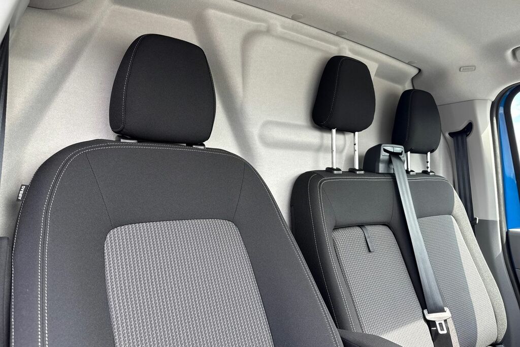 Volkswagen E-Transporter T32 Kombi Commerce Pro Swb 218 Ps 65 Kwh Grey #23