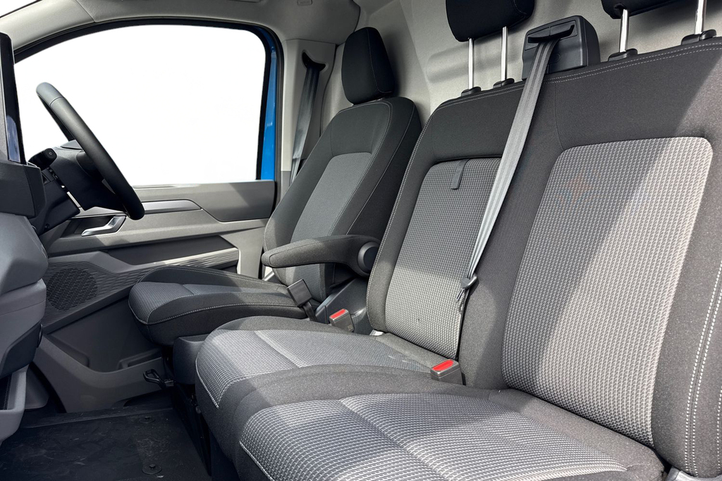 Volkswagen E-Transporter T32 Kombi Commerce Pro Swb 218 Ps 65 Kwh Grey #15