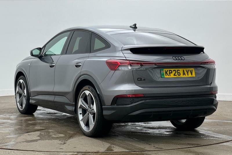 Audi Q4 E Tron 210Kw 45 82Kwh Black Edition Grey #3