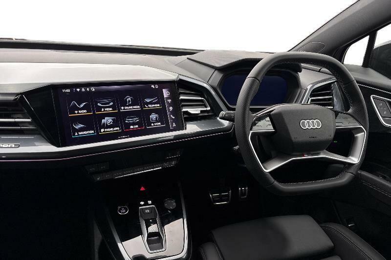 Audi Q4 E Tron 210Kw 45 82Kwh Black Edition Grey #2