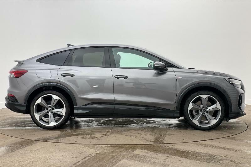 Audi Q4 E Tron 210Kw 45 82Kwh Black Edition Grey #4