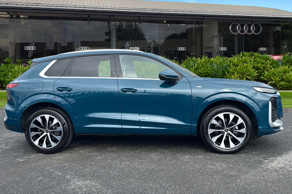 Audi Q3 Suv S Line Tfsi 150 Ps S Tronic Blue #3