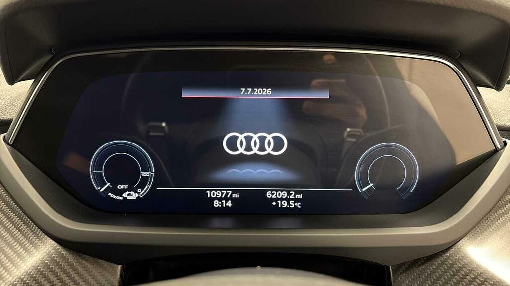 Audi E Tron GT 93.4Kwh Saloon Quattro 476 Ps Grey #9