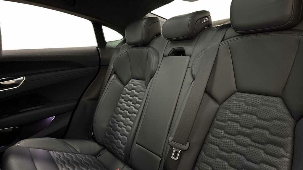 Audi E Tron GT 93.4Kwh Saloon Quattro 476 Ps Grey #7