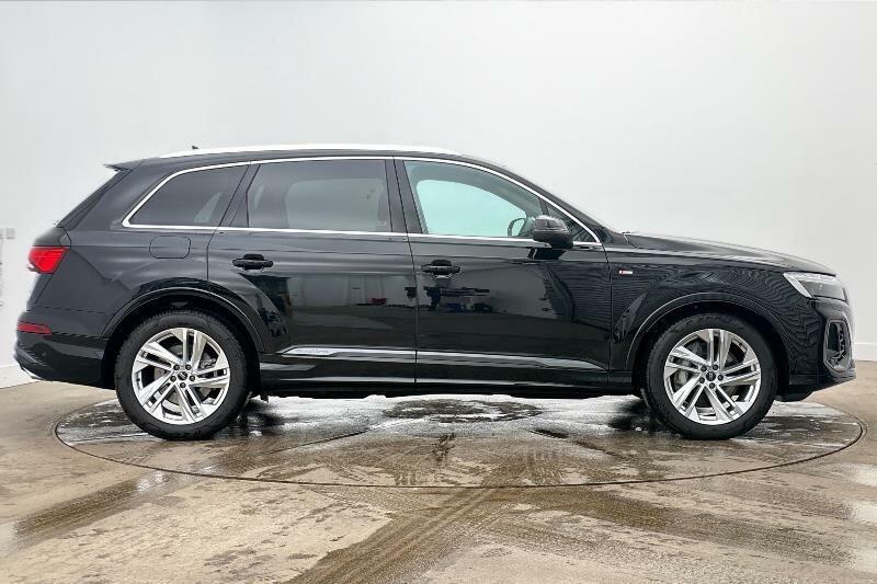 Audi Q7 55 Tfsi Quattro S Line Tiptronic Black #4