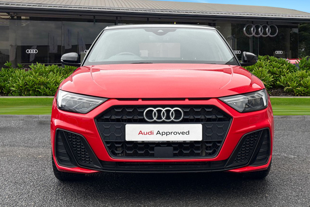 Audi A1 Black Edition 25 Tfsi 95 Ps 5-Speed Red #5