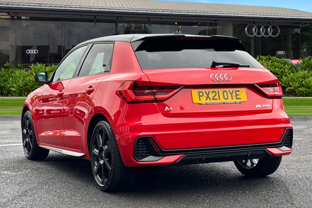 Audi A1 Black Edition 25 Tfsi 95 Ps 5-Speed Red #2