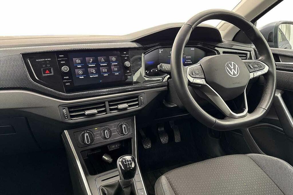 Volkswagen Taigo 1.0 Tsi Match Grey #2