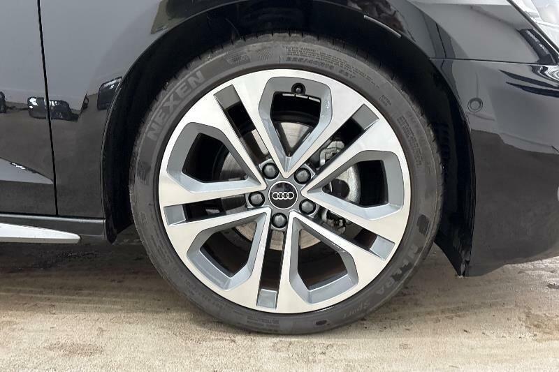 Audi A3 1.5 Tfsi 116 S Line S Tronic Black #5