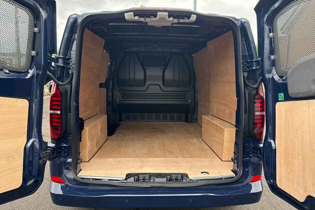 Volkswagen Transporter 2.0 Tdi 150Ps Minibus Life 150 Ps Blue #9