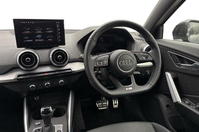 Audi Q2 35 Tfsi Black Edition S Tronic Grey #2