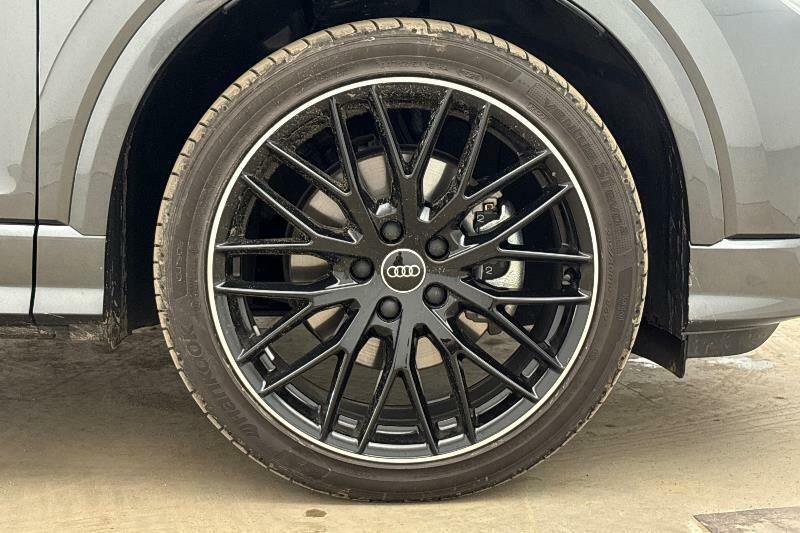 Audi Q2 35 Tfsi Black Edition S Tronic Grey #5