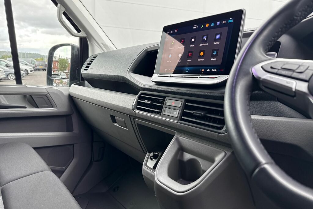 Volkswagen Crafter Cr35 Commerce Plus Mwb 140 Ps 2.0 Tdi 6Sp F Silver #14