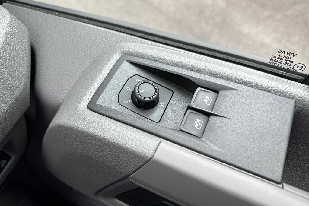Volkswagen Crafter Cr35 Commerce Plus Mwb 140 Ps 2.0 Tdi 6Sp F Silver #17