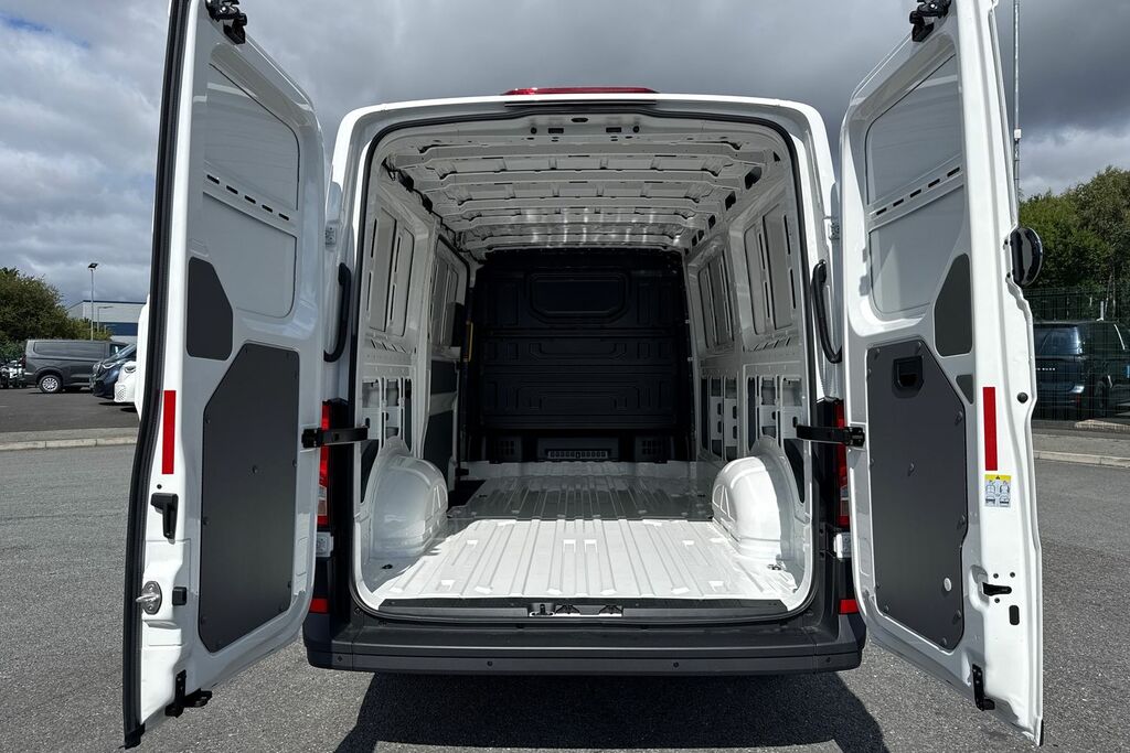Volkswagen Crafter Cr30 Commerce Mwb 140 Ps Fwd - Business Pack White #6