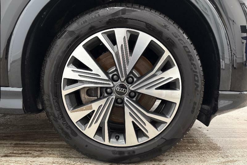 Audi Q4 E Tron Q4 Sportback Sport 45 E-tron 210,00 Kw Black #5