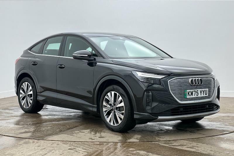 Audi Q4 E Tron Q4 Sportback Sport 45 E-tron 210,00 Kw Black