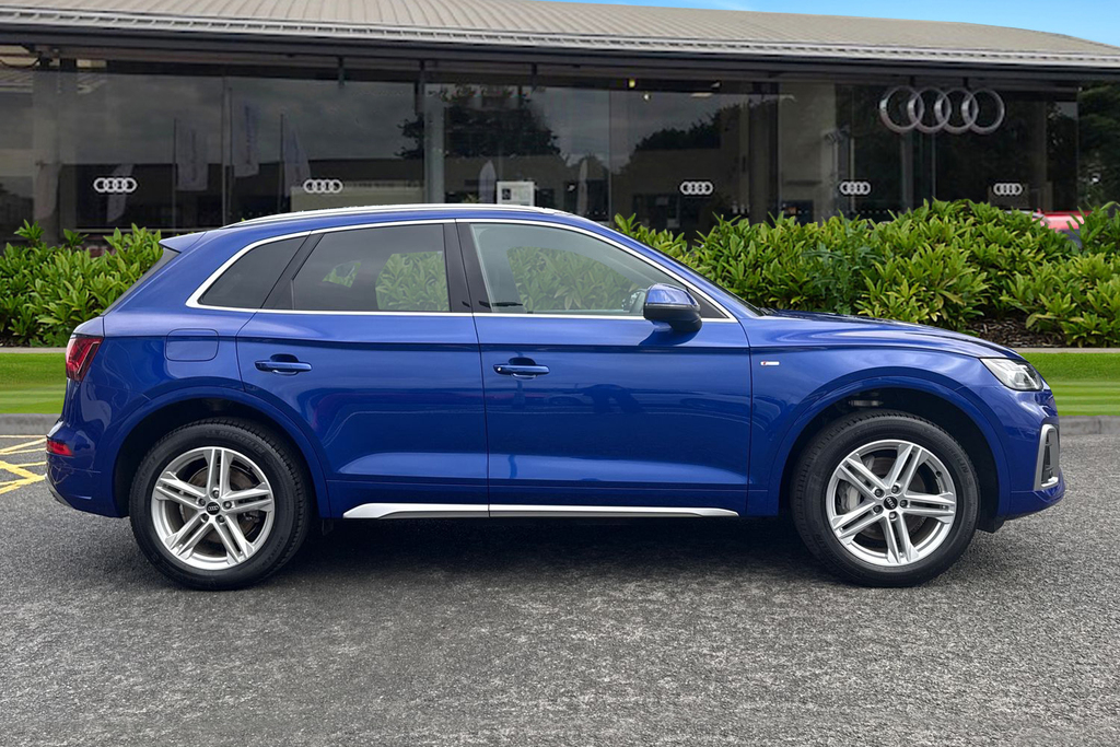 Audi Q5 S Line 50 Tfsi E Quattro 299 Ps S Tronic Blue #3