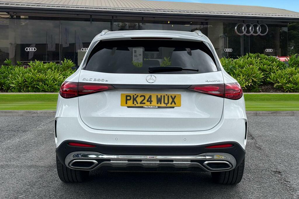 Mercedes-Benz GLC Class Glc 300E 4Matic Amg Line 9G-tronic White #4