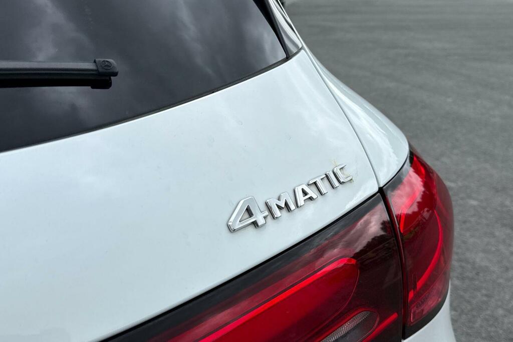 Mercedes-Benz GLC Class Glc 300E 4Matic Urban Edition 9G-tronic Black #35