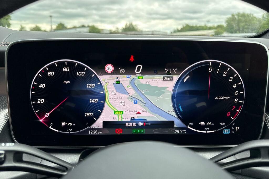 Mercedes-Benz GLC Class Glc 300E 4Matic Urban Edition 9G-tronic Black #48